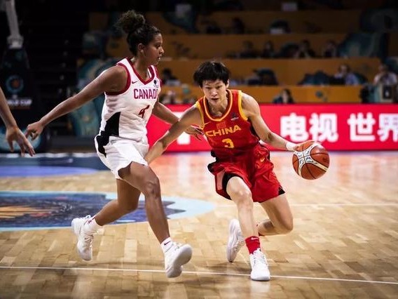 中国女篮17分大胜加拿大 宫鲁鸣挂帅热身赛开门红